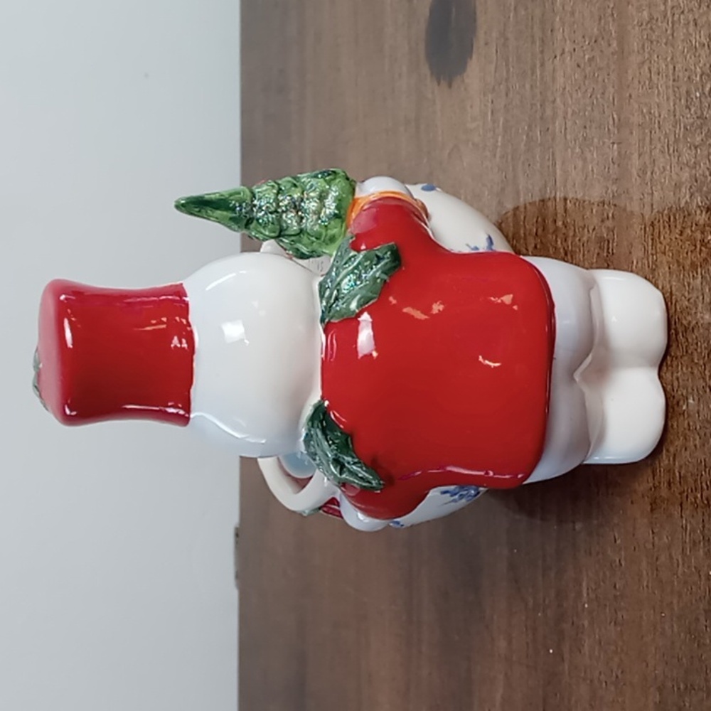 The White Barn Snowman Ceramic Filled Candle Cinnamon Stick NWT - Picture 3 of 6
